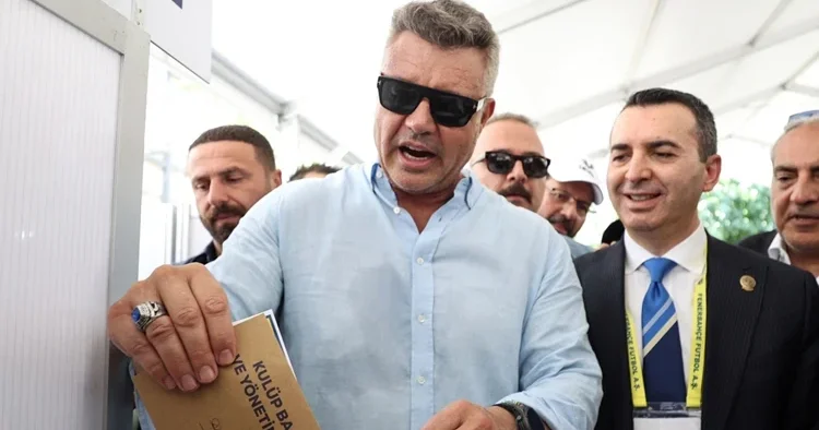 Sadettin Saran 8.5 ayda 10 kupa kazandı!