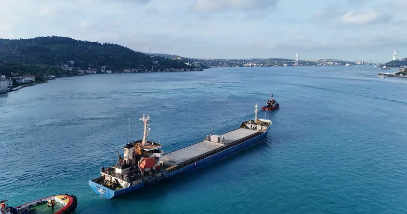 ANT Gemisi İstanbul Boğazı ndan Geçti