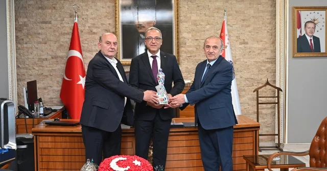 Başkan Yılmaz, İl Emniyet Müdürü Karayel ile fikir alışverişinde bulundu Manisa Haberleri