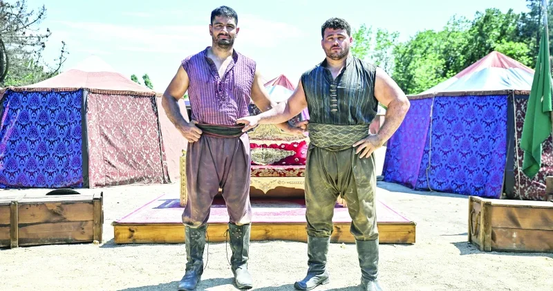 Mehmed: Fetihler Sultanı dizisinde Milli güreşçilerden güç gösterisi Kültür Sanat Haberleri