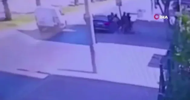 Çocuğunun gözü önünde dehşet: 5 kadın, 1 anneyi dövüp videoya çekti