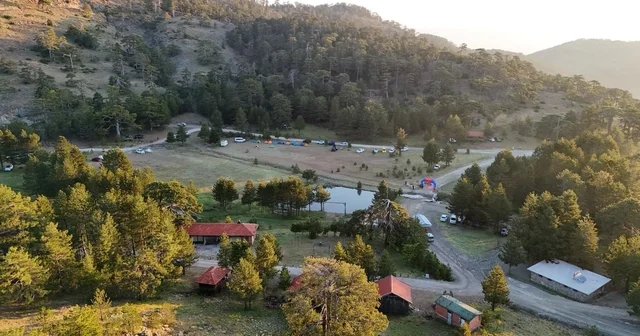 Beyağaç ın doğal hazinesi Sandras Ultra Trail e ev sahipliği yaptı Maraton, 180 sporcunun katılımıyla başarıyla gerçekleştirildi Denizli Haberleri