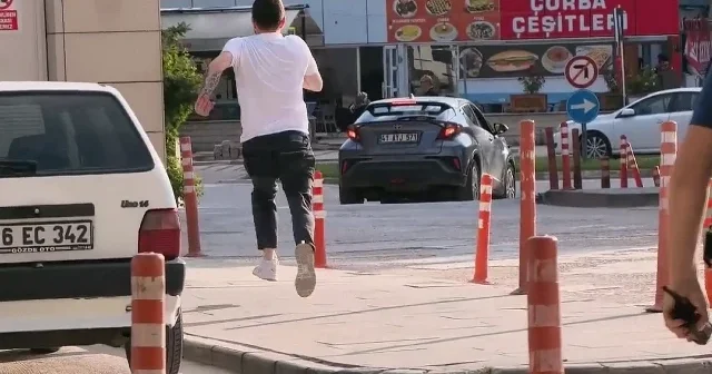 Polisi görünce depar atan azılı hırsız jandarma bariyerine takıldı: Şansımı denedim VİDEO İZLE