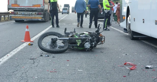 Arızalanan otobüse çarpan motosiklet sürücüsü, otomobilin çarpması sonucu can verdi Ordu Haberleri