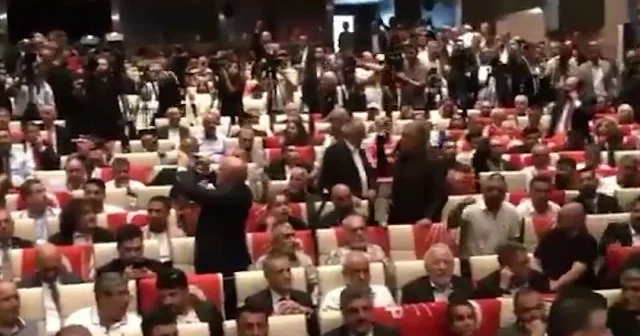 Kılıçdaroğlu nun grup toplantısında Özel ekibi için sert sözler: Fetullah ın itleri VİDEO İZLE