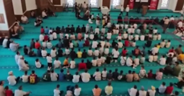 Kur’an kursu öğrencileri hem öğrendi hem ödüllendirildi VİDEO İZLE