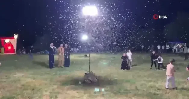 Halay değil kelebeklerin dansı: Şırnak ta binlerce davetsiz misafir düğünü böyle yarım bıraktı