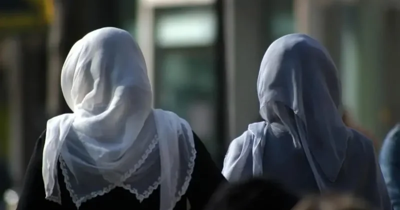 İslam yurdu Türkiye de Müslümanlar hedefte: Öz vatanında garipsin öz yurdunda parya
