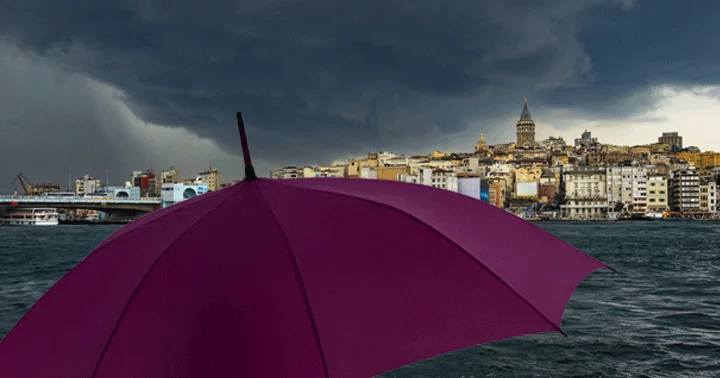 İstanbul dahil 5 il için sarı kodlu meteorolojik uyarı! Kuvvetli ve gök gürültülü sağanak etkili olacak... AKOM saat verdi