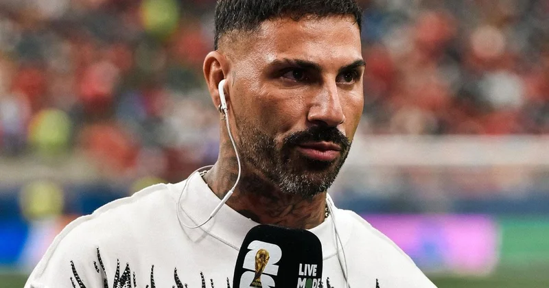 Ricardo Quaresma kendi ülkesine verdi veriştirdi