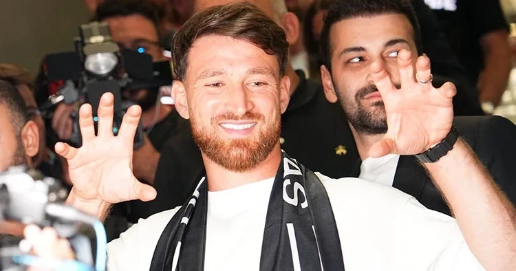 Salih Özcan Beşiktaş ta! Dört gözle bekledim