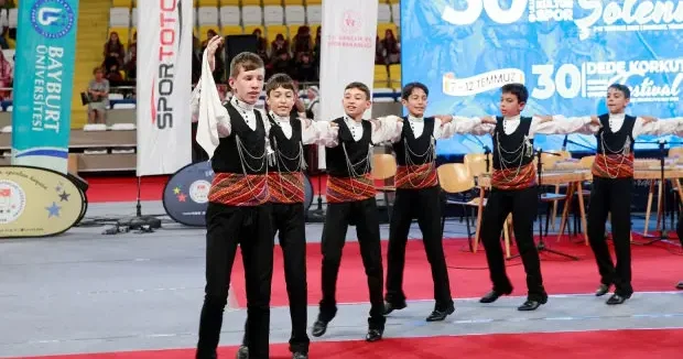 Bayburt haberleri Bayburt ta 30. Uluslararası Dede Korkut Bilim, Kültür ve Spor Şöleni başladı 09 Temmuz 2026