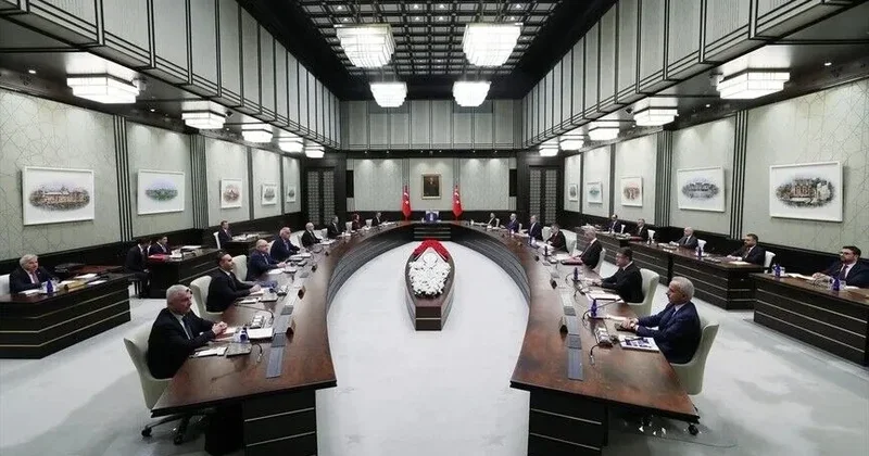 Kabine üyelerinden NATO Zirvesi paylaşımları