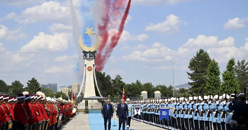 NATO Zirvesi dünyaya TRT ile ulaştı