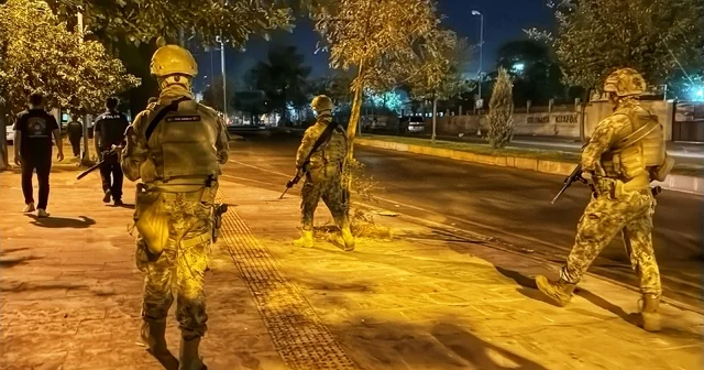 Diyarbakır da dört mahallede özel harekat polisi destekli şok uygulama Diyarbakır Haberleri Habertürk Yerel Haberler