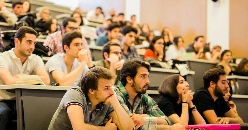 Öğrenci affı yürürlüğe girdi! Üniversiteye dönüş için 4 ay süre verildi