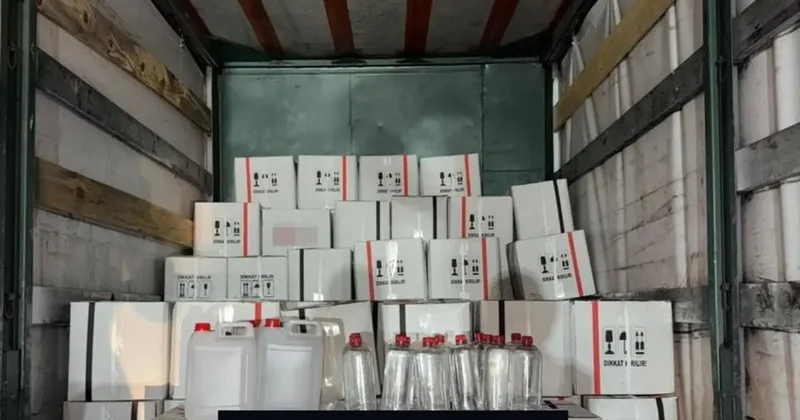 Kocaeli’de 2 bin 400 litre kaçak etil alkol ele geçirildi