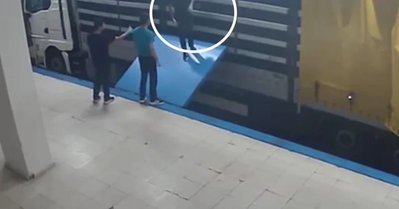 İstanbul da suç örgütü operasyonu: Firari şüpheli tırın gizli bölmesinde yakalandı
