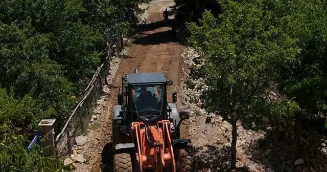Feke de Cömert Özen sahada Her mahallemize aynı gayretle hizmet edeceğiz Adana Haberleri Habertürk Yerel Haberler