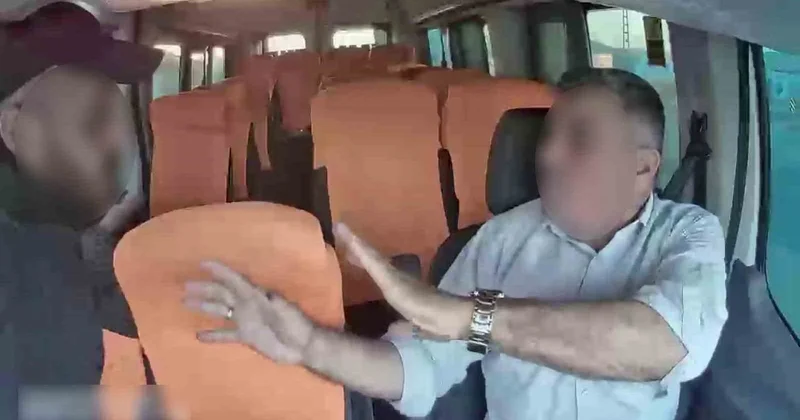 Minibüs sürücüsüne dehşeti yaşattılar! Güpegündüz eşkıyalık