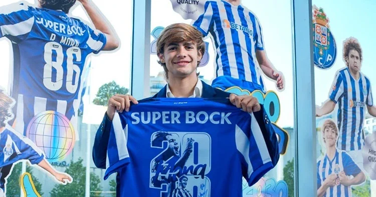 Batrakov olmazsa Süper Bücür Mora