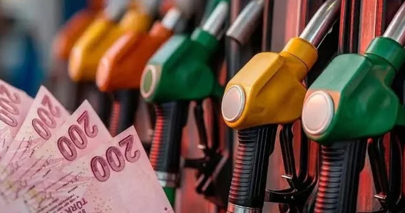Araç sahiplerini üzecek haber: Benzine yeni zam geliyor