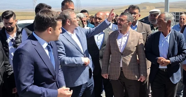 Kars ta köy yollarında beton yol dönemi: Vali Polat ve Milletvekili Çalkın Yağlıca da incelemelerde bulundu Kars Haberleri Habertürk Yerel Haberler