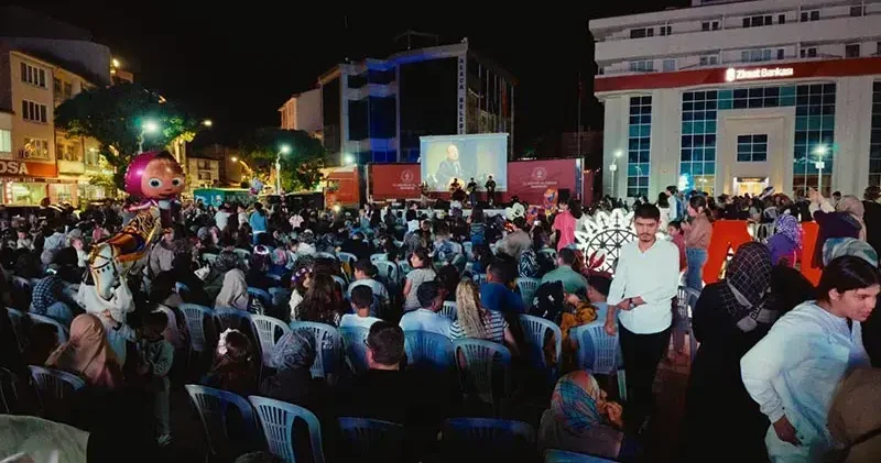 Çocuklar İçin Gezen Sinema Türkiye’nin 81 iline ulaştı