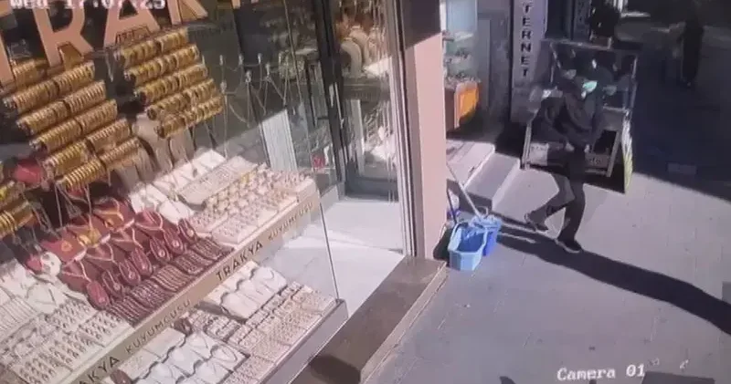 Küçükçekmece’de iş yerine silahlı saldırı düzenleyen şüpheli yakalandı