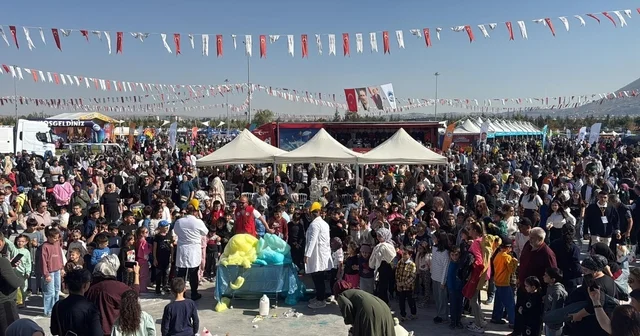 BİLİMFEST Kayseri, bilim ve teknolojinin kalbini Kayseri de attıracak Kayseri Haberleri Habertürk Yerel Haberler