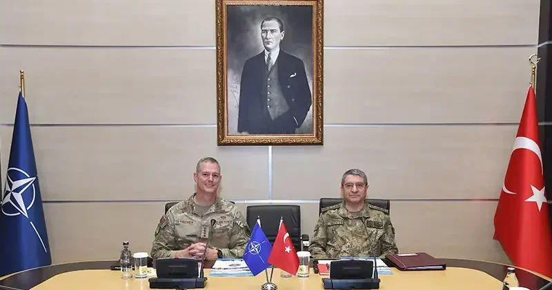 Genelkurmay Başkanı Orgeneral Bayraktaroğlu, NATO Avrupa Müttefik Yüksek Komutanı Greynkewich ile görüştü