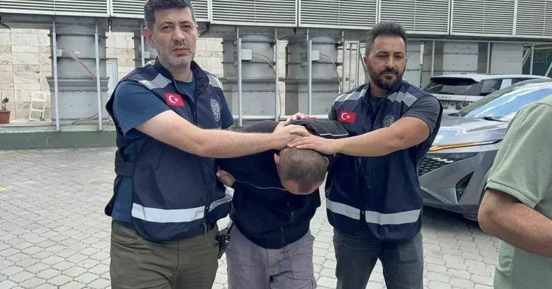 İş arkadaşını falçatayla ağır yaraladı