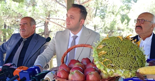 Çivril de festival zamanı: Elma, kültür ve sanat buluşuyor Çivril de 4 günlük festival coşkusu 10 Eylül de başlıyor Denizli Haberleri Habertürk Yerel Haberler