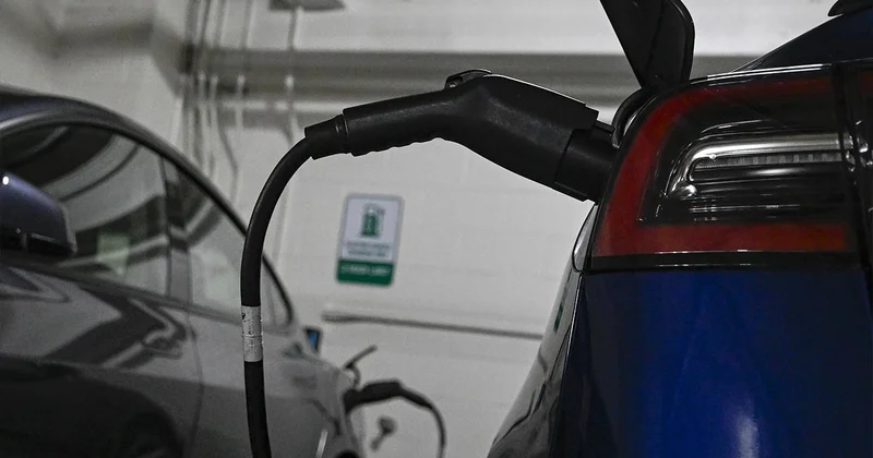 DMM: Elektrikli araçların evde şarj edilmesine yönelik yasaklama yok
