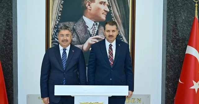 Millî Savunma Bakan Yardımcısı Ayhan, Vali Yılmaz ı ziyaret etti Eskişehir Haberleri Habertürk Yerel Haberler