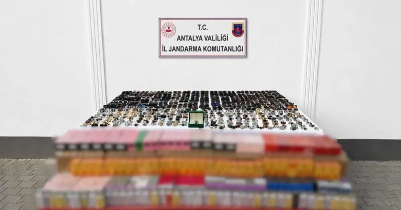 Kaçak parfüm, gözlük ve saat operasyonu