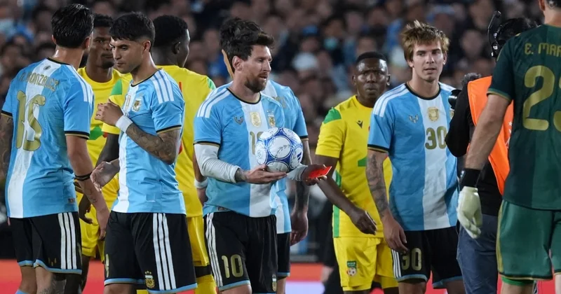 Benin den Messi ye fotoğraf tepkisi Sözcü Gazetesi