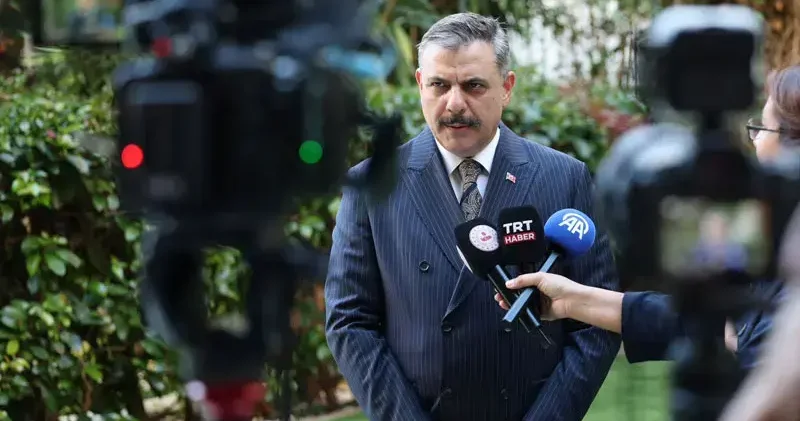 Bakan Çiftçi: Yurt dışına kaçan organize suç örgütü üyelerinin peşi bırakılmıyor
