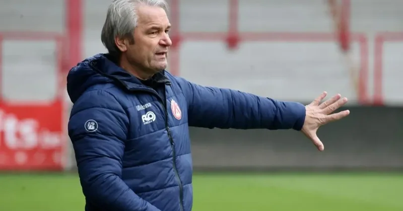 Süper Lig ekibinden ters köşe! 1.5 yıldır takım çalıştırmayan 63 yaşındaki hoca geliyor
