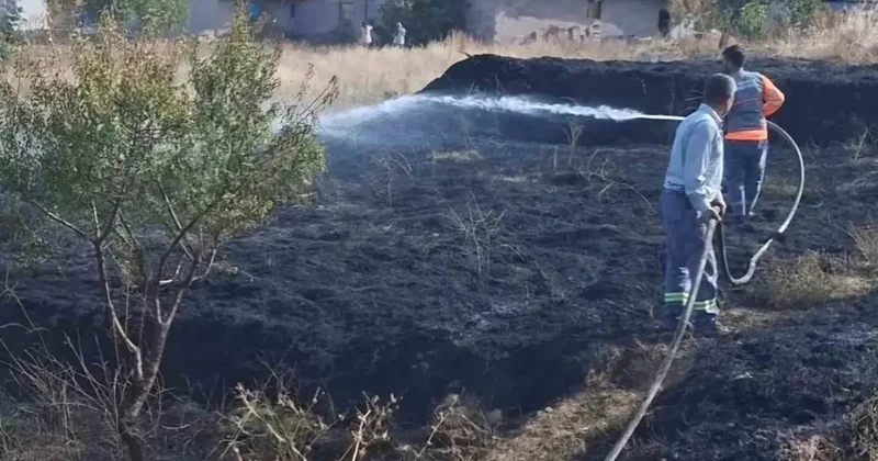 Hisarcık’ta ot yangınına köylülerden hızlı müdahale