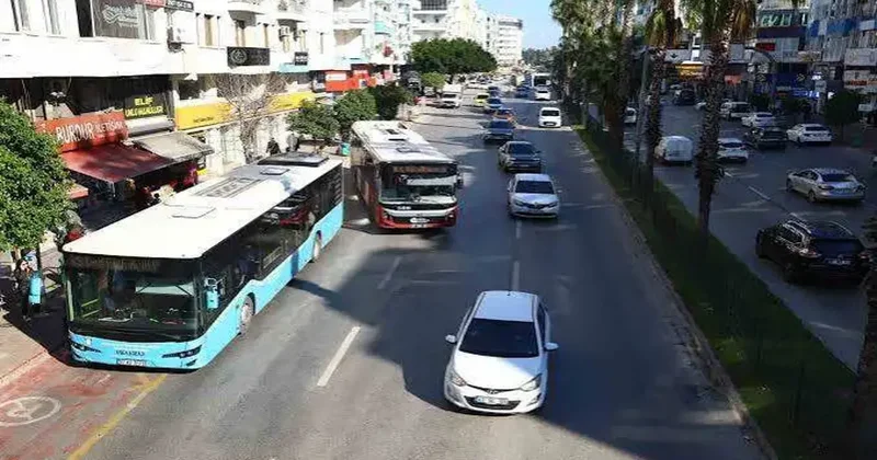Antalya da otobüste unutuldu! Oyuncak sandı kanlı canlı çıktı... Şoför şoke oldu