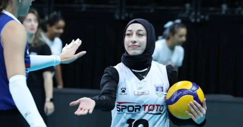 Başörtüsü yasağından voleybol sahalarına! Türkiye de bir ilk: Başörtülü voleybolcu!