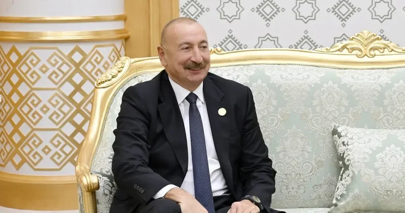 Azerbaycan Cumhurbaşkanı Aliyev, İran Cumhurbaşkanı Pezeşkiyan’la bir araya geldi