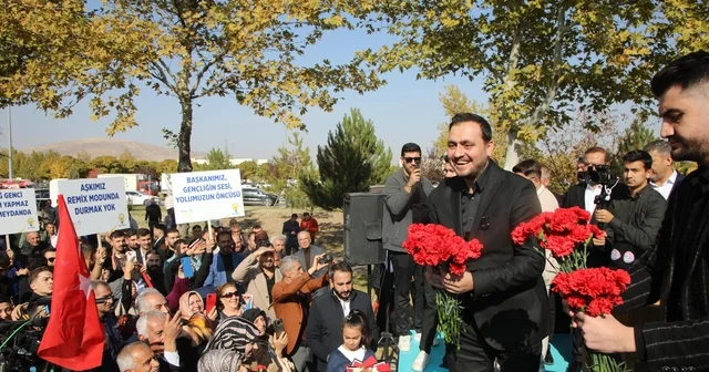 AK Parti İl Başkanı Selmanoğlu: Elazığ da yeni bir hizmet dönemini hep birlikte başlatacağız Elazığ Haberleri