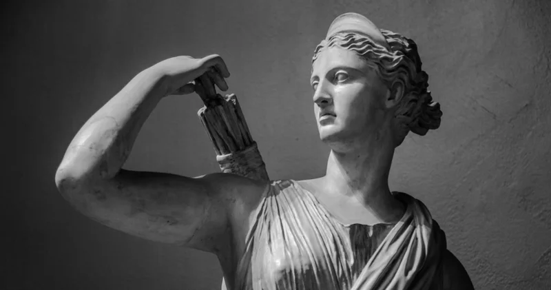 Bilimin şaşırtan keşfi: Antik yunan heykelleri aslında renkli miydi? Sandığımızdan daha renkli bir dünyaymış!