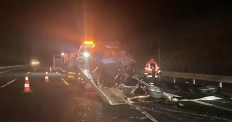 Başkentte iki otomobilin kafa kafaya çarpıştığı feci kaza: Olay yerinde hayatlarını kaybettiler Ankara Haberleri