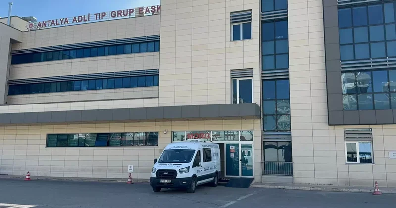 Antalya da bir otelin güvenlik görevlisi tartıştığı kişi tarafından öldürüldü!