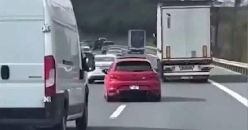 Bakan Yerlikaya duyurdu: İstanbul da makas atan sürücü yakalandı