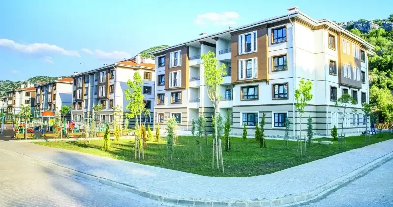 Sosyal konutta ilk anahtarlar deprem bölgesine Gündem Haberleri