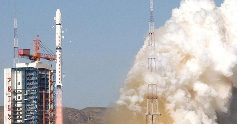 Çin, Licien 1 roketiyle teknoloji test uydularını fırlattı Teknoloji Haberleri